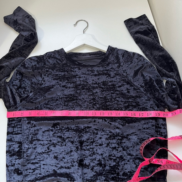 Lululemon Warm Down Crew Crushed Velvet
Black Size 8 - Picture 7 of 8